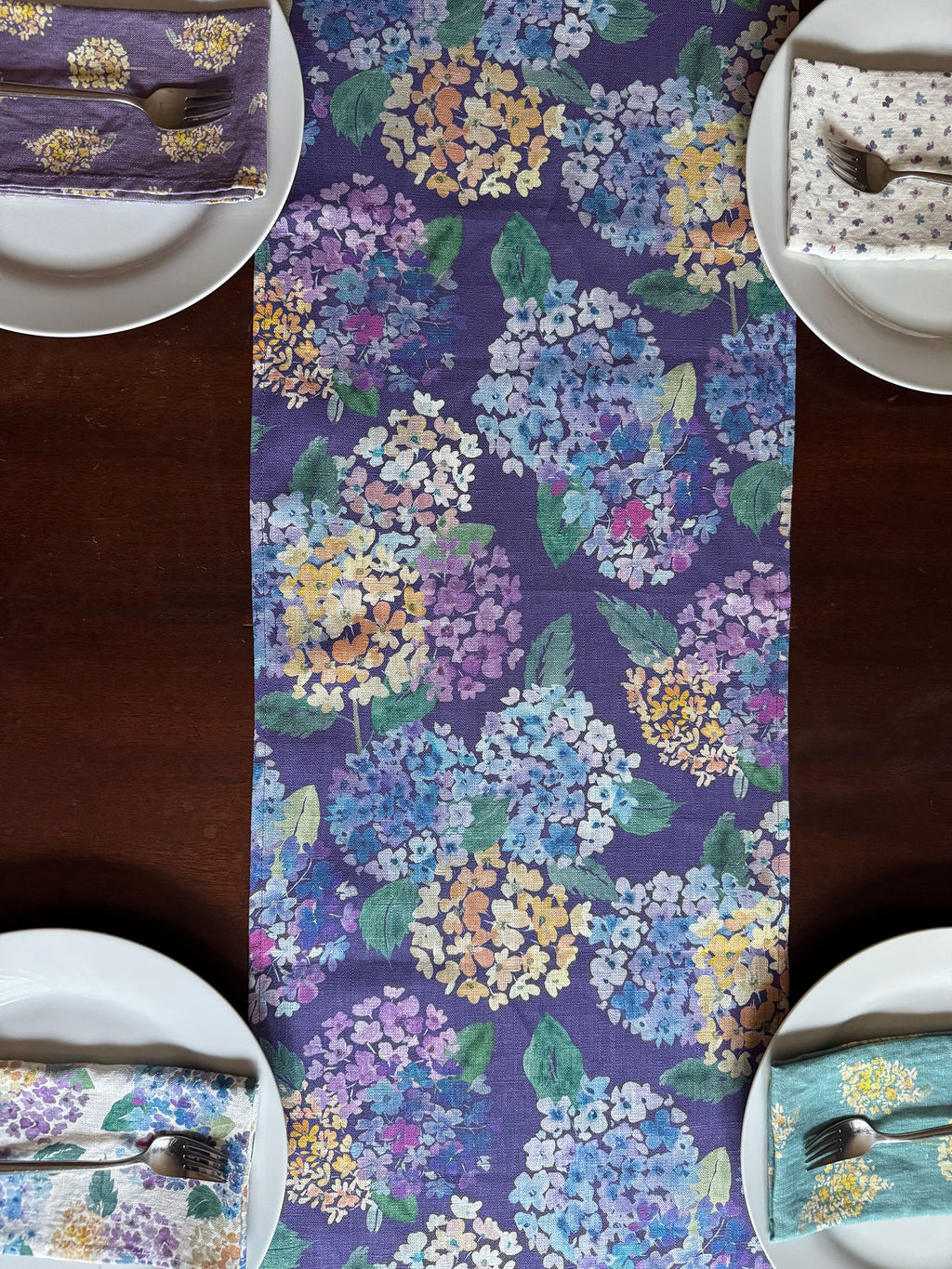 Endless Hydrangea Table Runner
